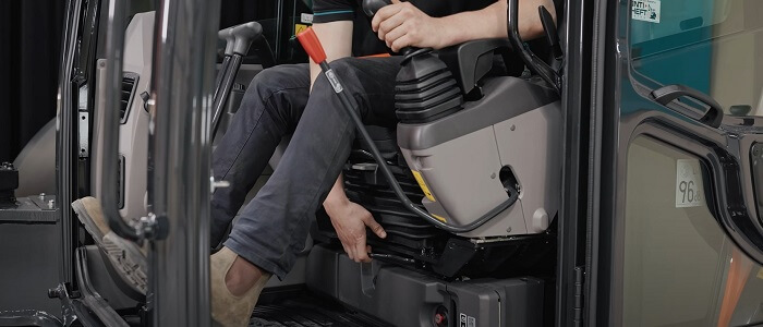 Instelbare console en luchtgeveerde stoel